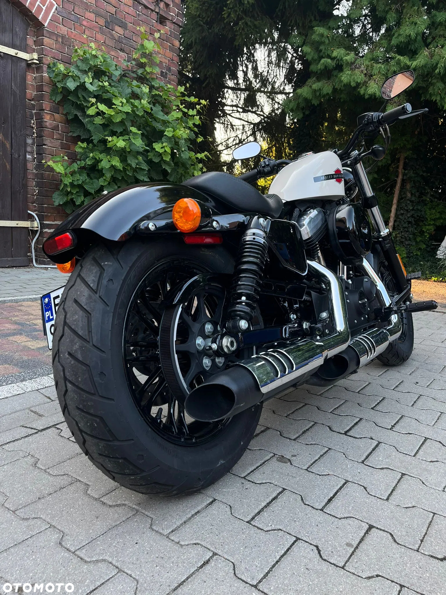 Harley-Davidson Sportster Forty-Eight - 4