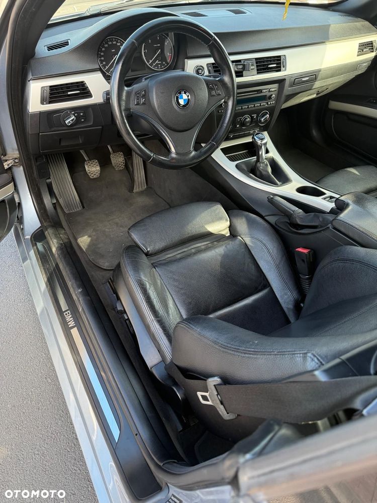 BMW Seria 3 320d - 19