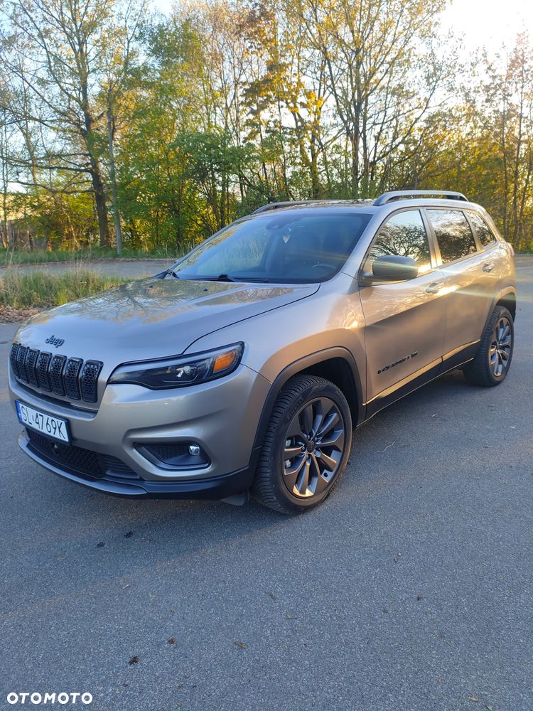 Jeep Cherokee - 5
