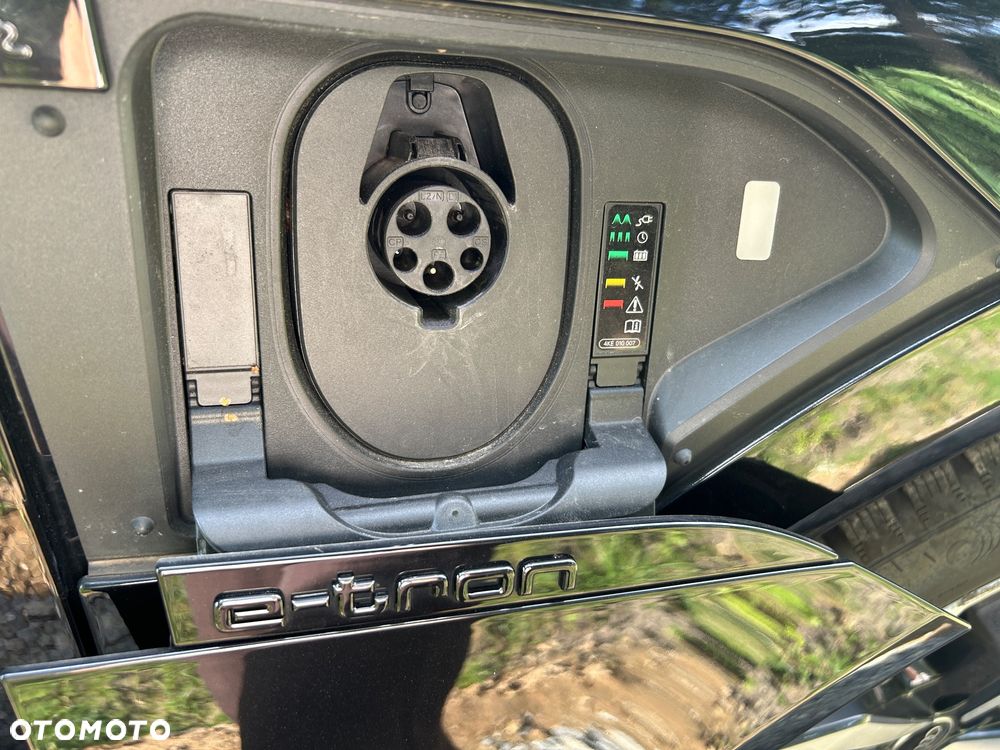 Audi Q8 - 7