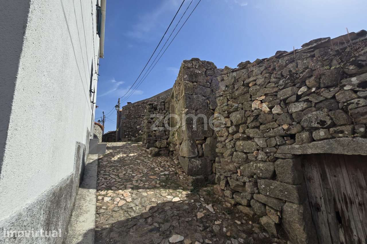 Casa na Aldeia de Folgosinho