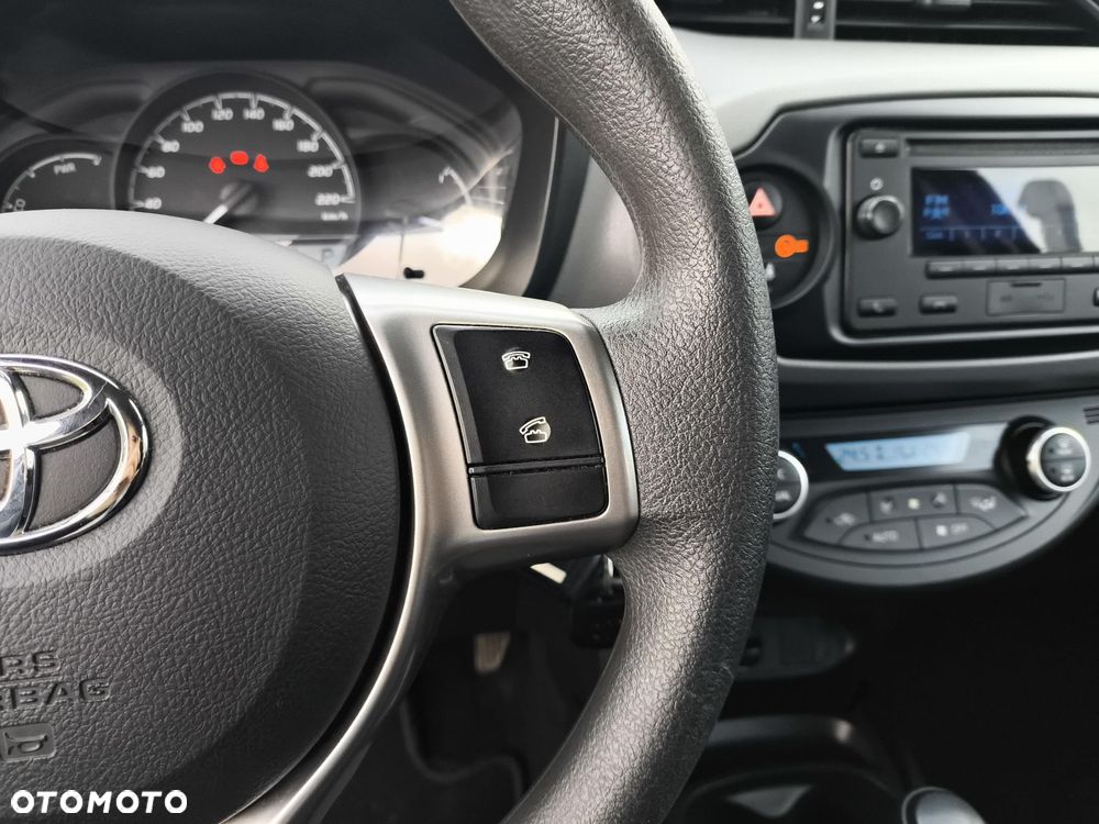 Toyota Yaris - 22