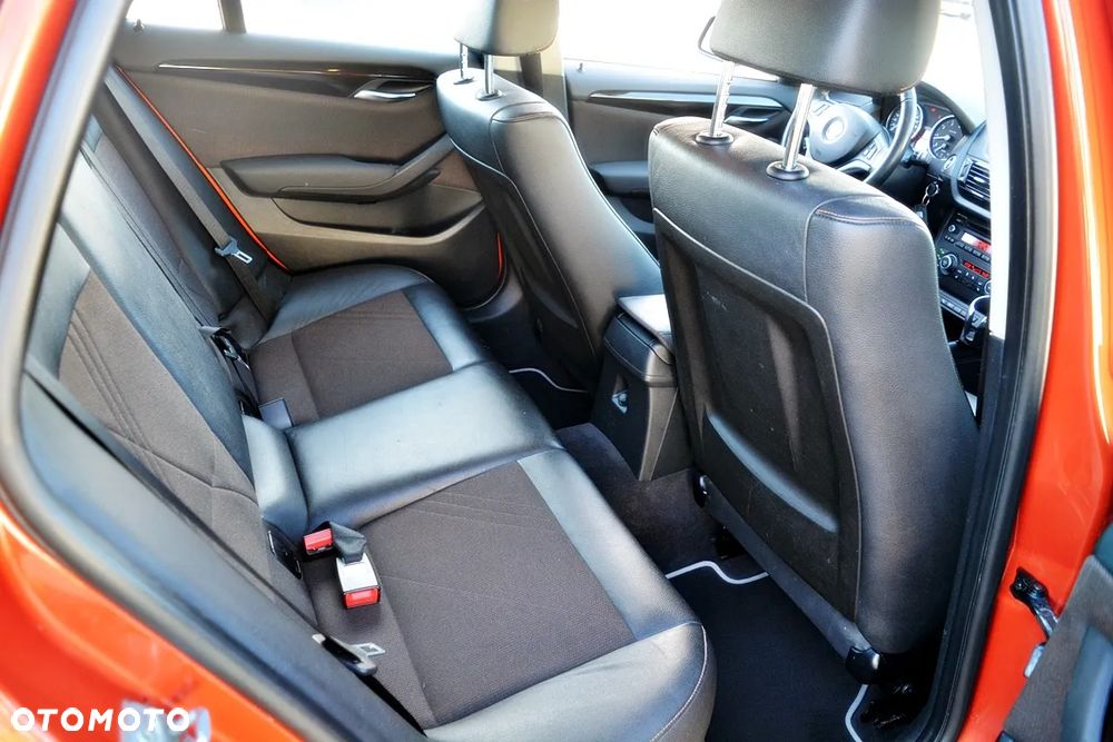 BMW X1 sDrive18i Sport Line - 8