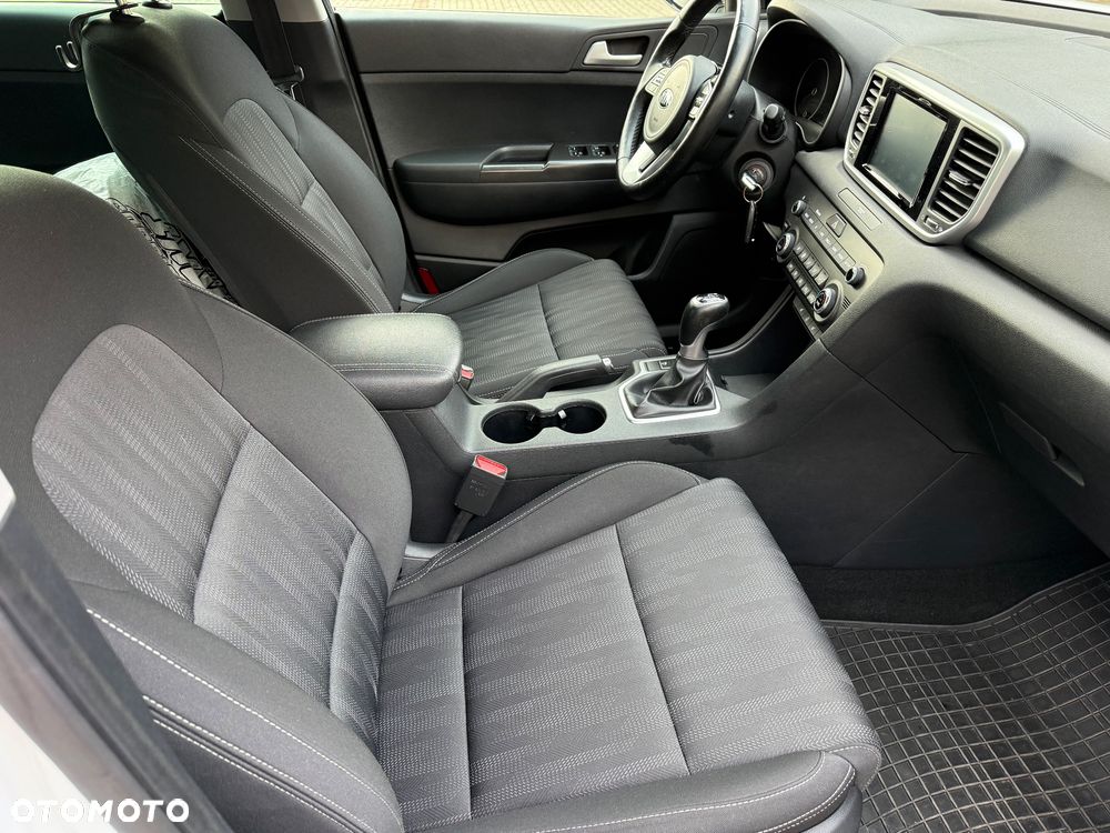 Kia Sportage 1.6 CRDI 2WD SPIRIT - 16