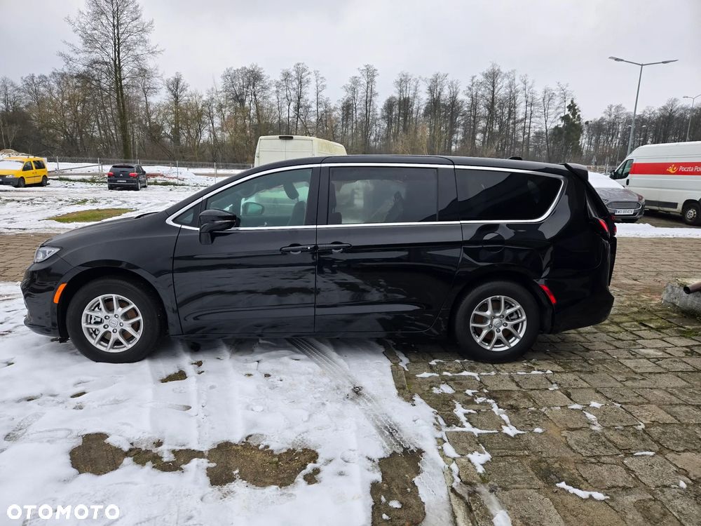 Chrysler Pacifica - 8