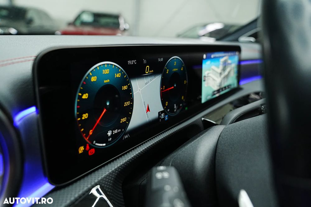 Mercedes-Benz CLA 180 d 7G-DCT AMG Line - 11