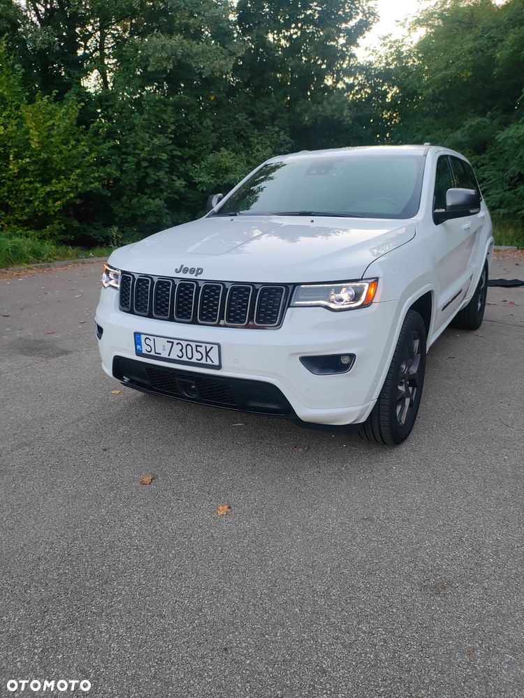Jeep Grand Cherokee - 14