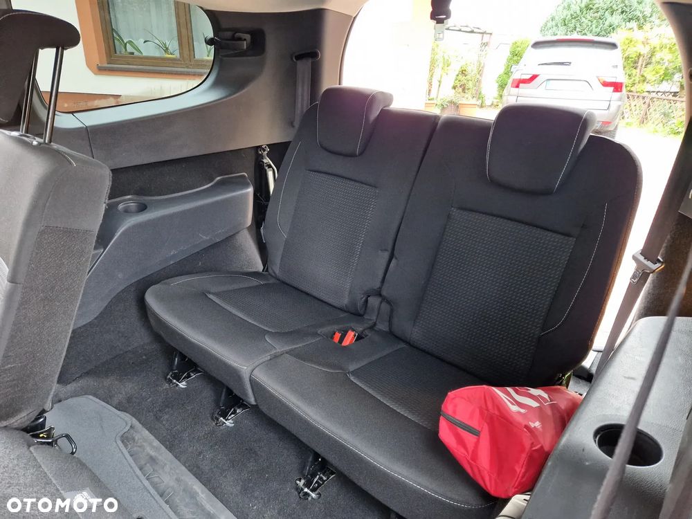 Dacia Lodgy 1.6 SCe Outdoor S&S - 15