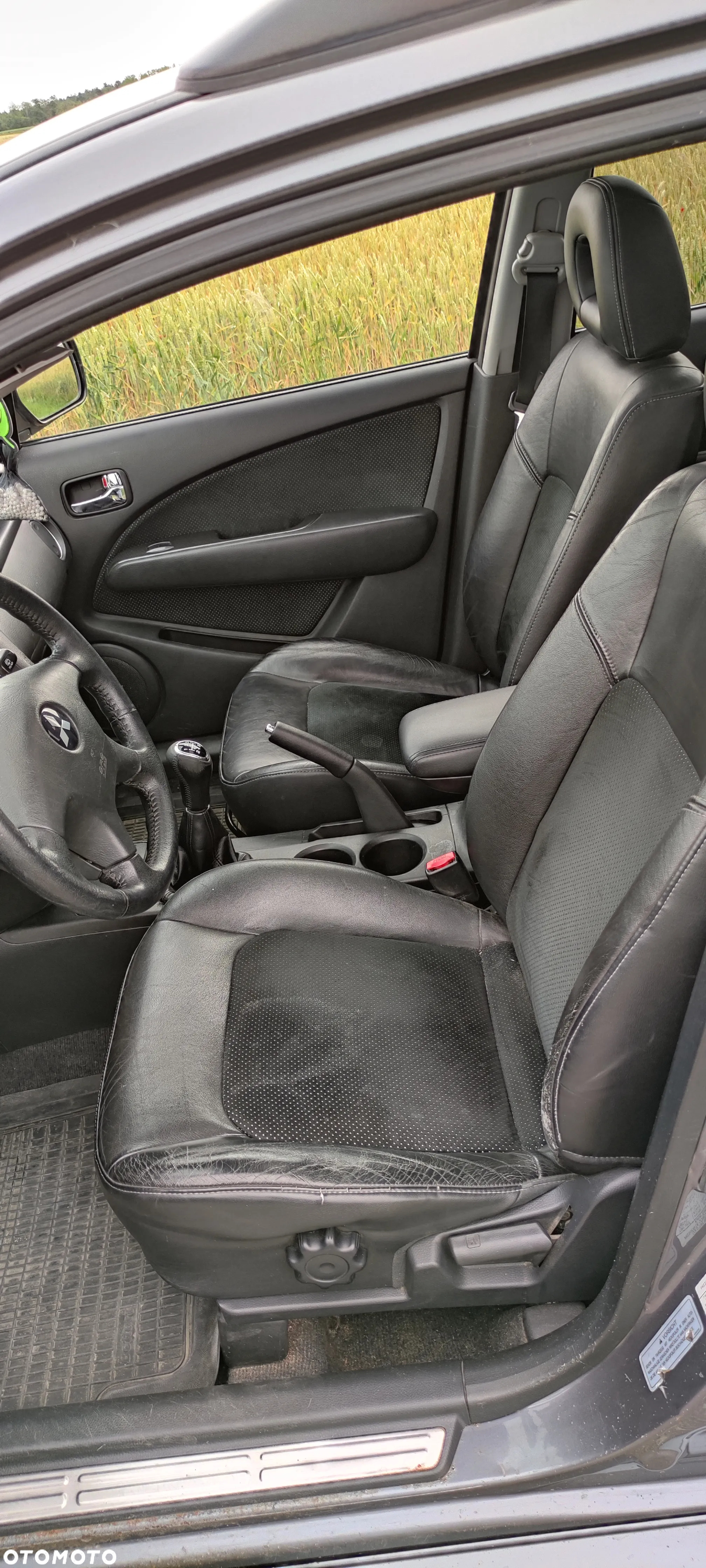 Mitsubishi Outlander 2.0 Turbo - 11