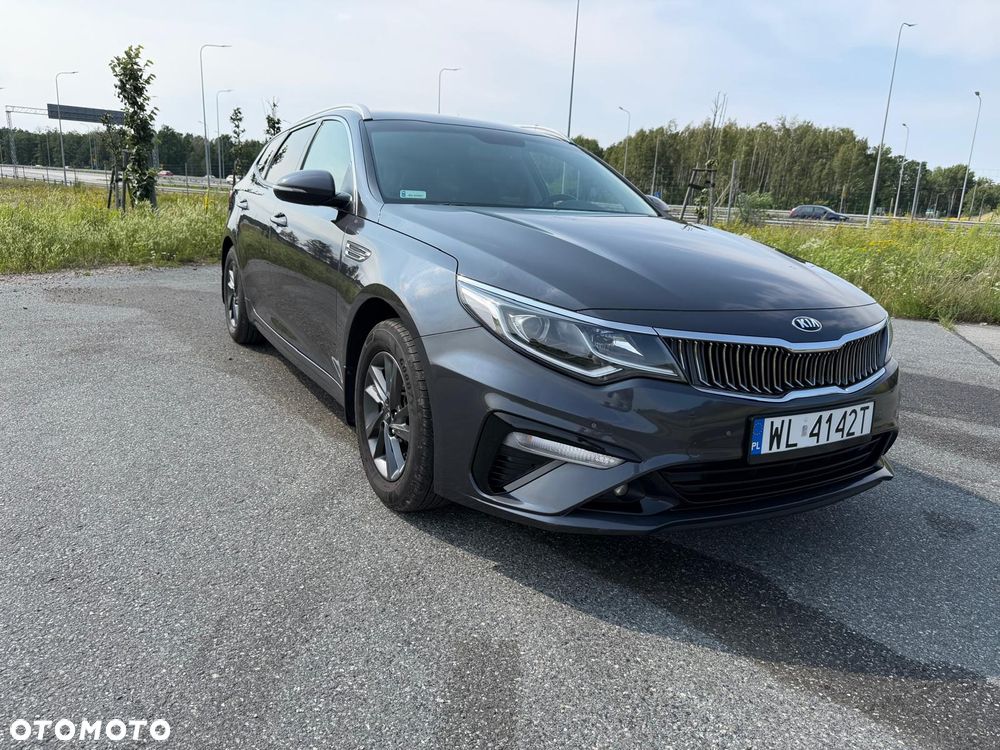 Kia Optima 2.0 M - 11