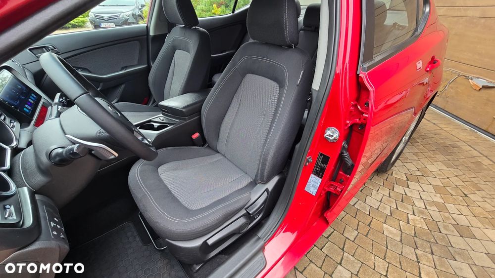Kia Optima - 32