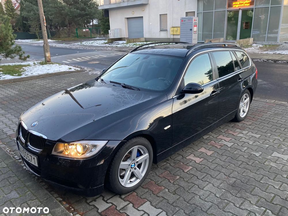 BMW Seria 3 325i - 1