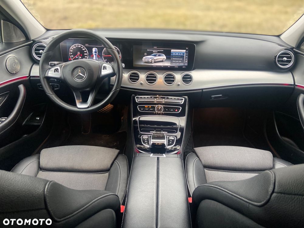 Mercedes-Benz Klasa E 220 d 9G-TRONIC AMG Line - 19