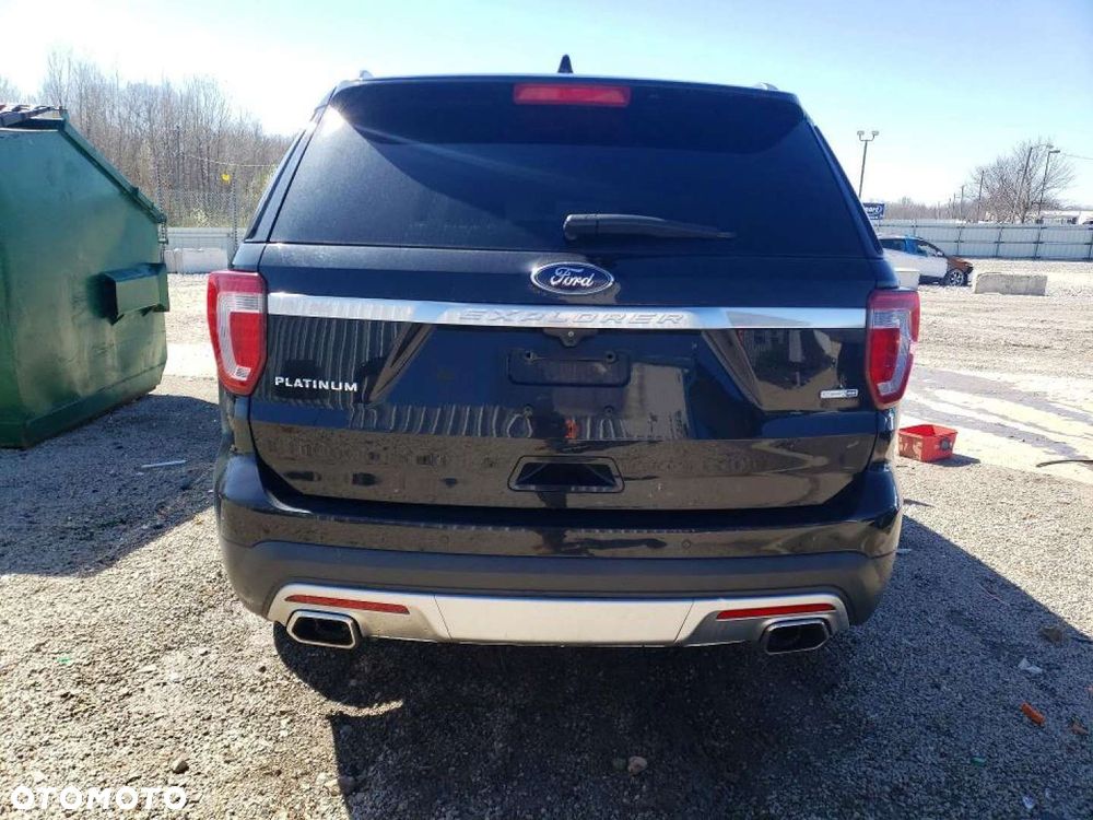 Ford Explorer - 4