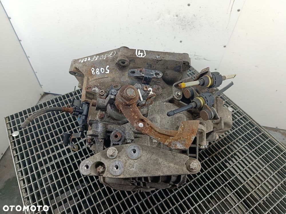 SKRZYNIA BIEGÓW MANUALNA 6 OPEL ZAFIRA B M32 1.9 CDTI - 5