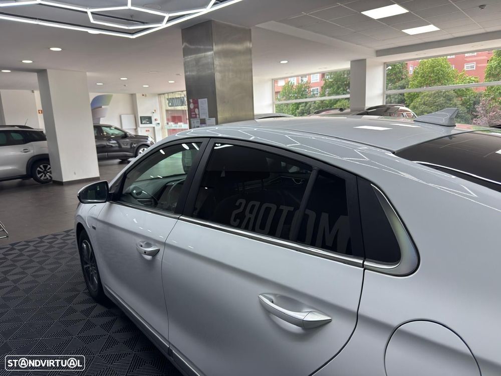 Hyundai Ioniq 1.6 GDI PHEV Pack Plus - 11