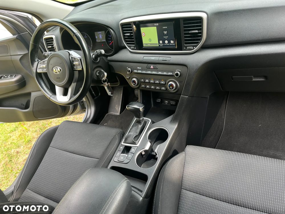 Kia Sportage 1.6 CRDI AWD Eco-Dynamics+ (48V M-H) DCT GT LINE - 11