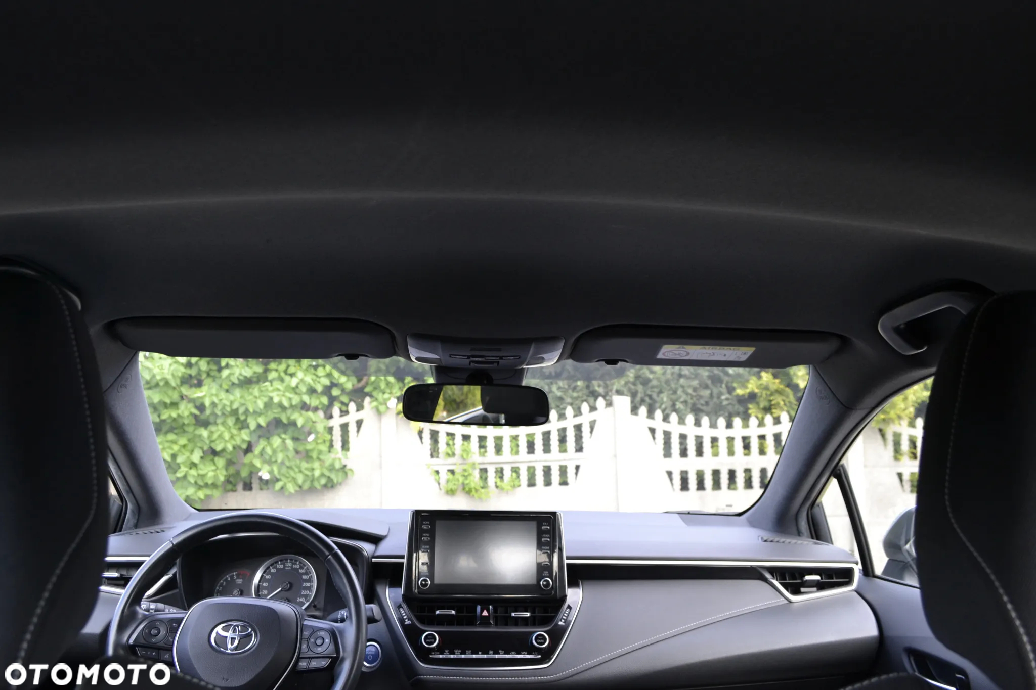 Toyota Corolla 1.8 Hybrid Comfort - 39