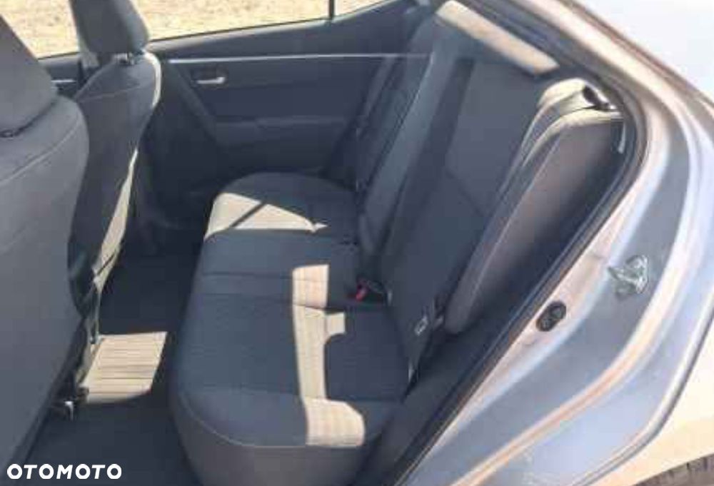Toyota Corolla 1.6 Prestige - 14