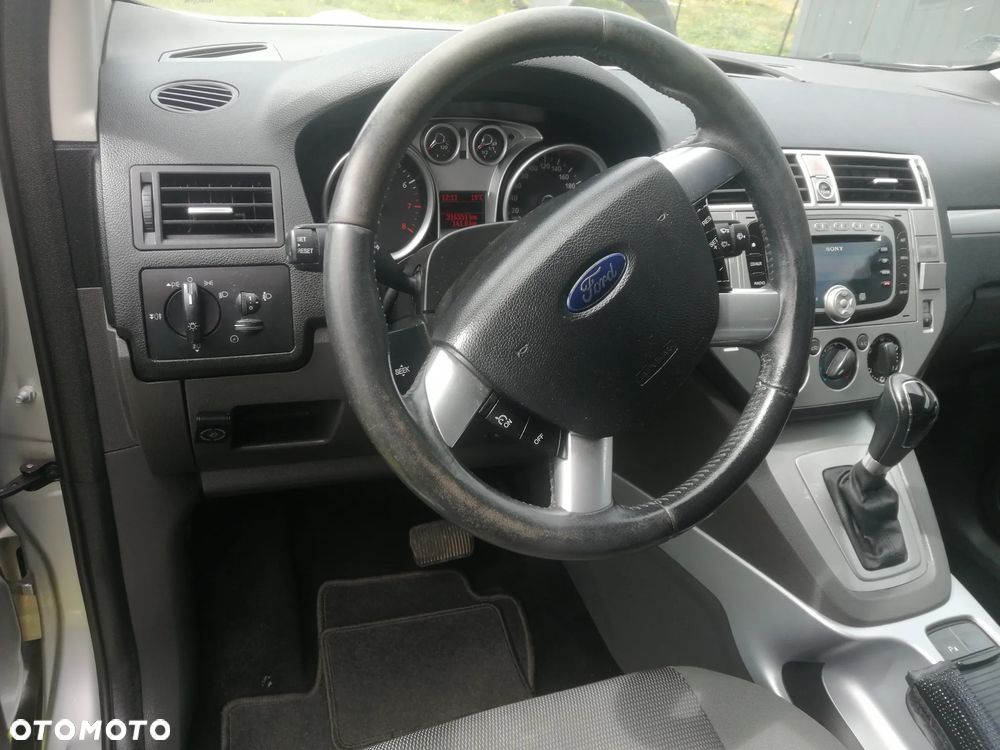 Ford Kuga 2.5 4x4 Trend - 10