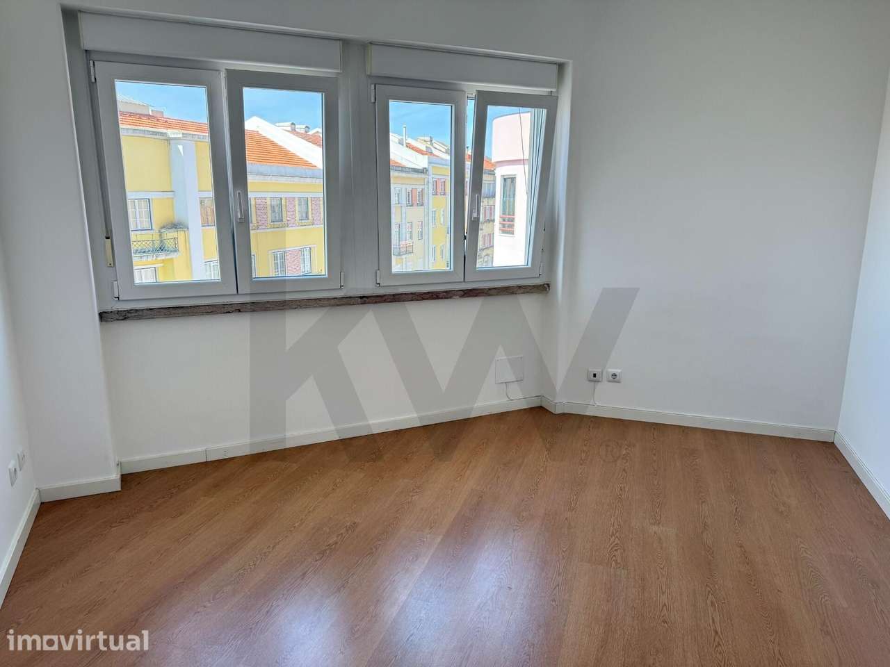 T1 remodelado em Campo de Ourique no 4.º piso com elevador - Grande imagem: 4/23