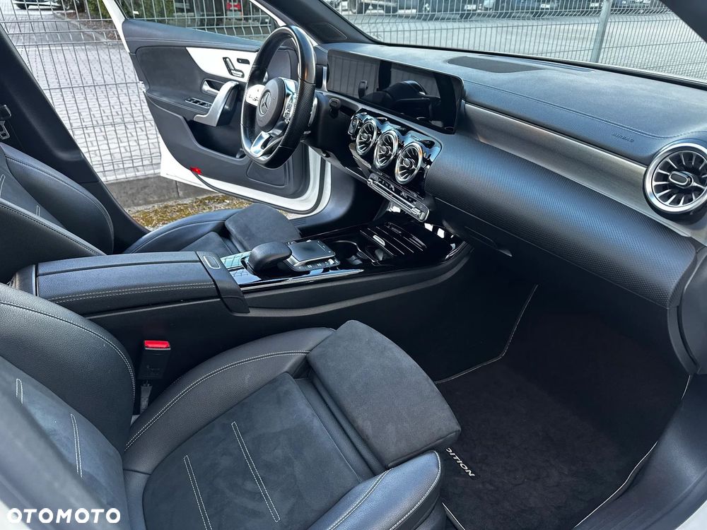 Mercedes-Benz Klasa A 180 Edition 1 7G-DCT - 14