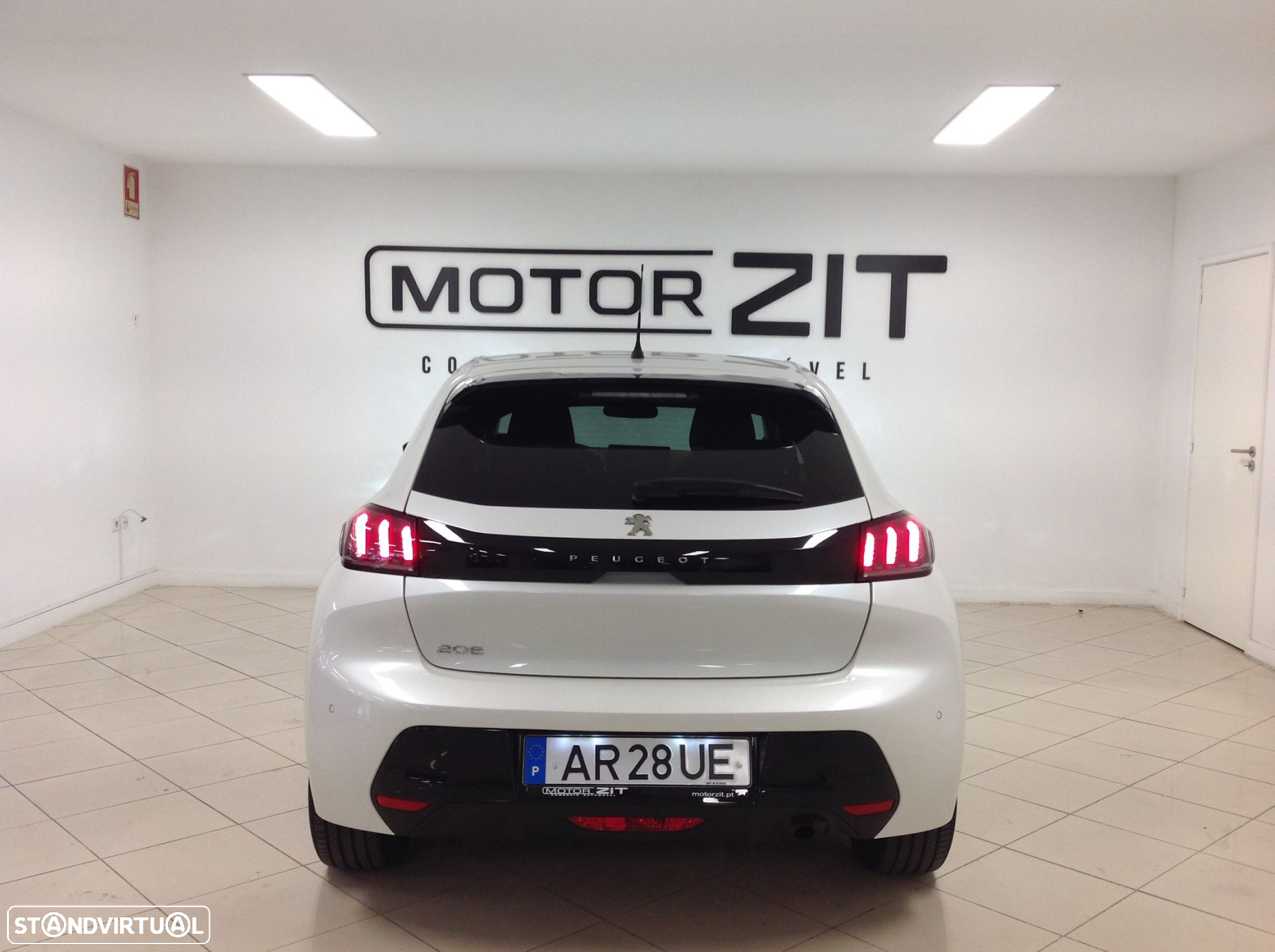 Peugeot 208 1.2 PureTech Allure - 9