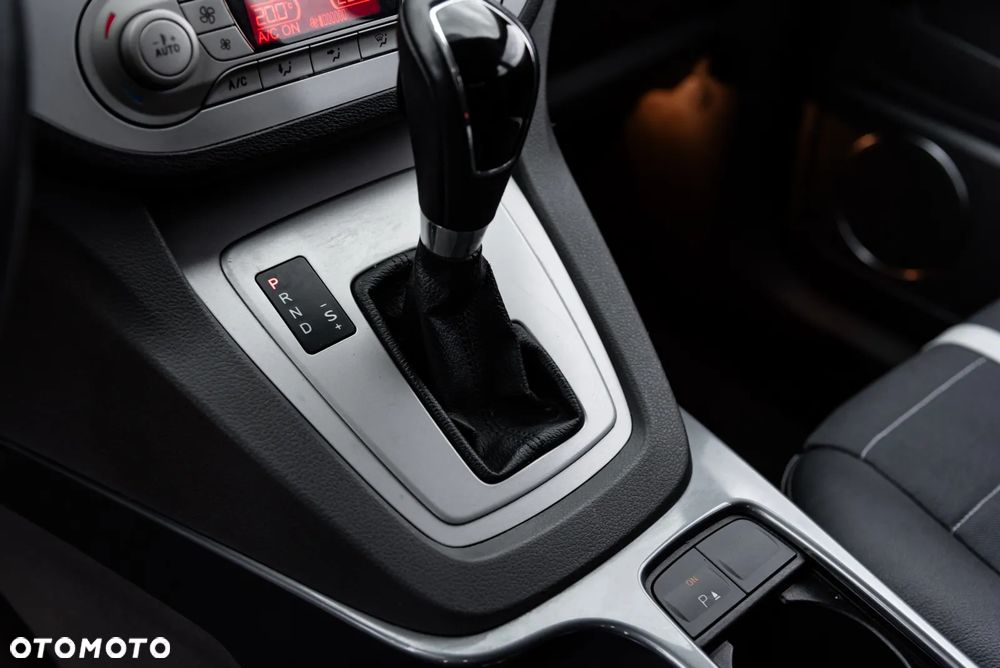 Ford Kuga 2.5 4x4 White Magic - 41