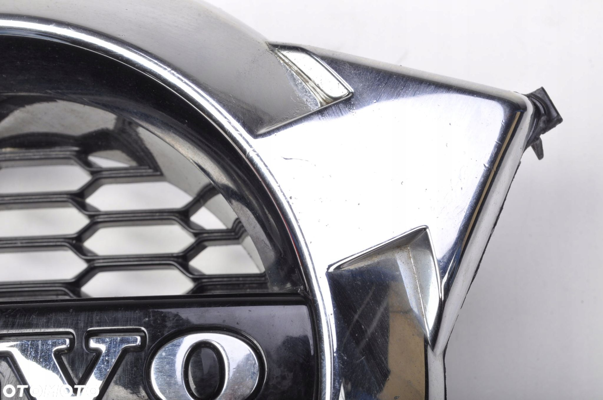 VOLVO V90 II ZNACZEK LOGO EMBLEMAT PRZÓD 31425499 - 2