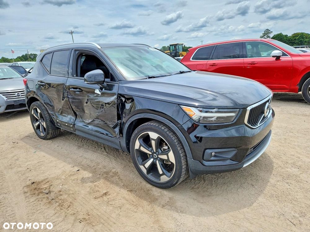 Volvo XC 40 - 5