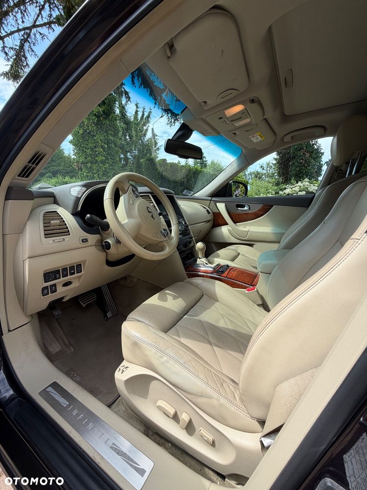 Infiniti QX70 3.0d S Premium - 6