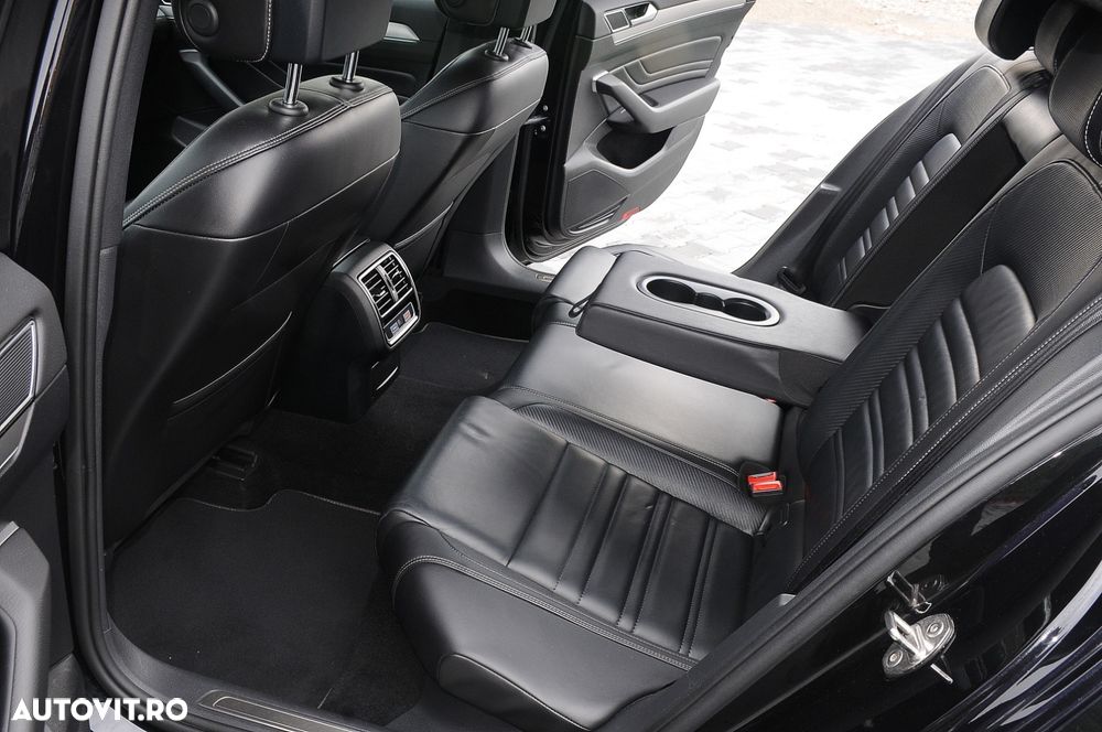 Volkswagen Passat 2.0 TDI DSG R Executive - 33