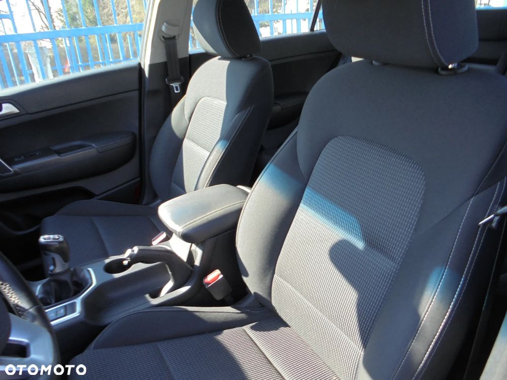 Kia Sportage 1.6 GDI 2WD DREAM-TEAM EDITION - 7