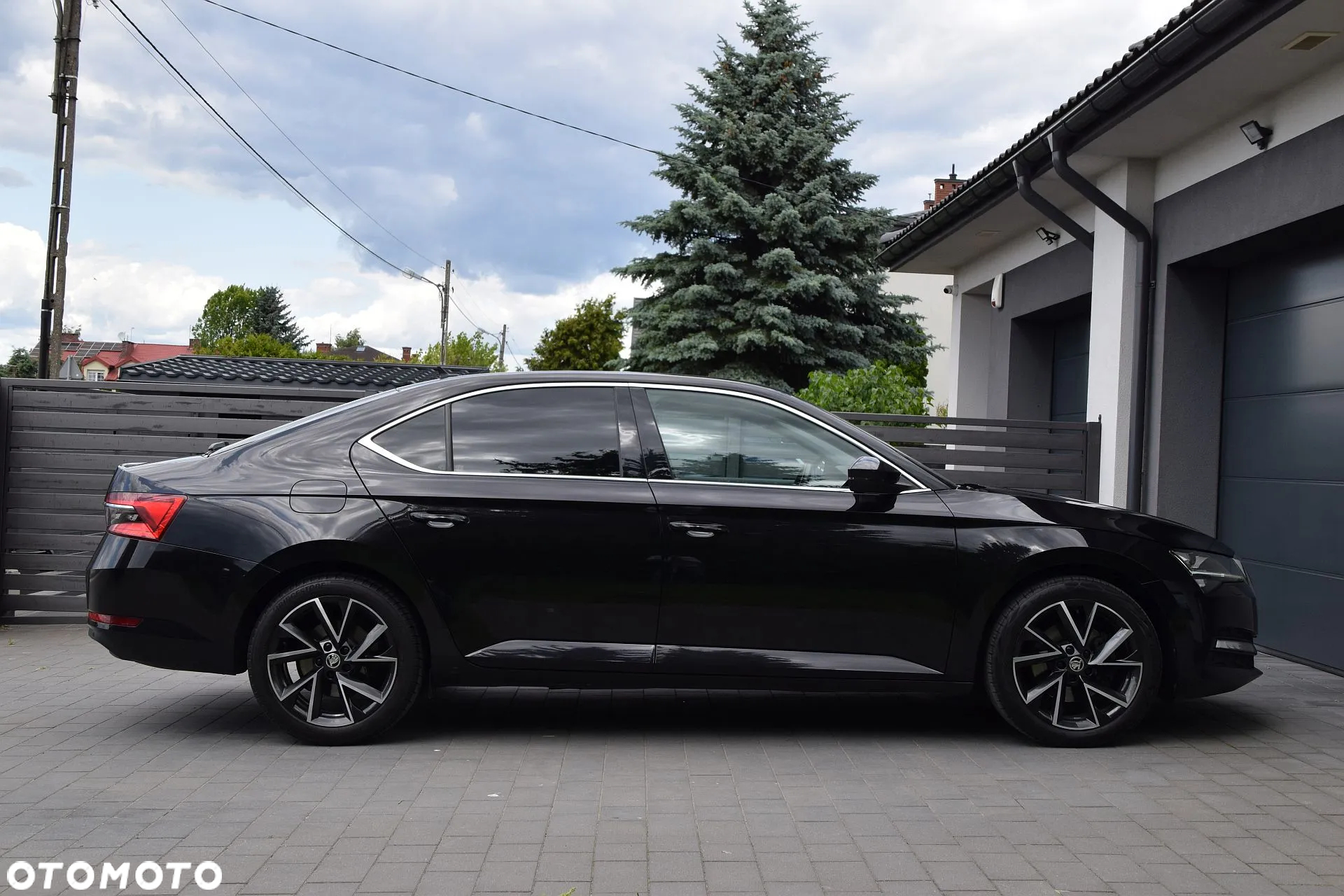 Skoda Superb 2.0 TDI SCR Ambition DSG - 8