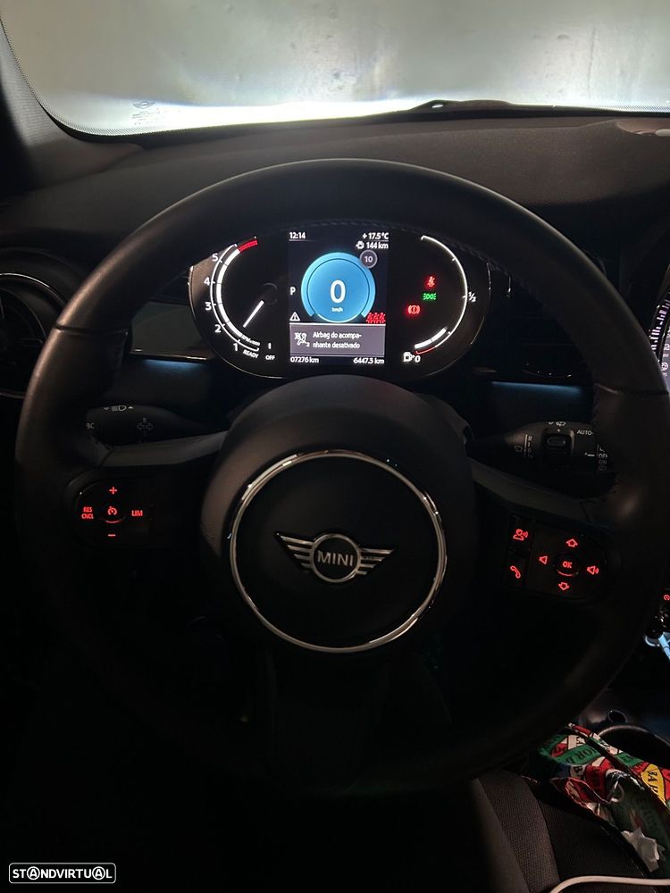 MINI 5 Portas Cooper Premium 4Business Auto - 5