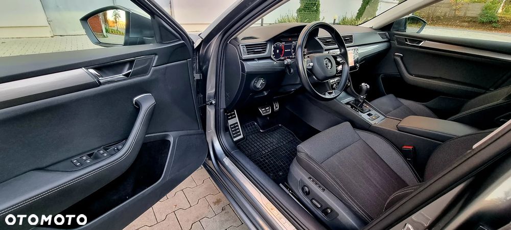 Skoda Superb 2.0 TDI SCR Style DSG - 18