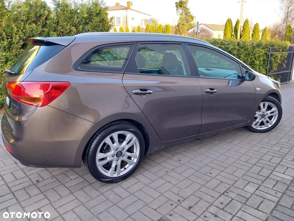 Kia Ceed 1.4 CVVT Attract - 4