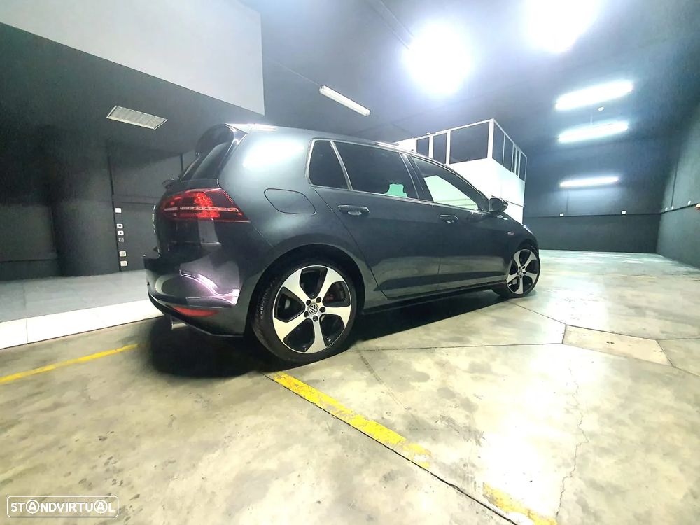 VW Golf 2.0 TSi GTI - 5