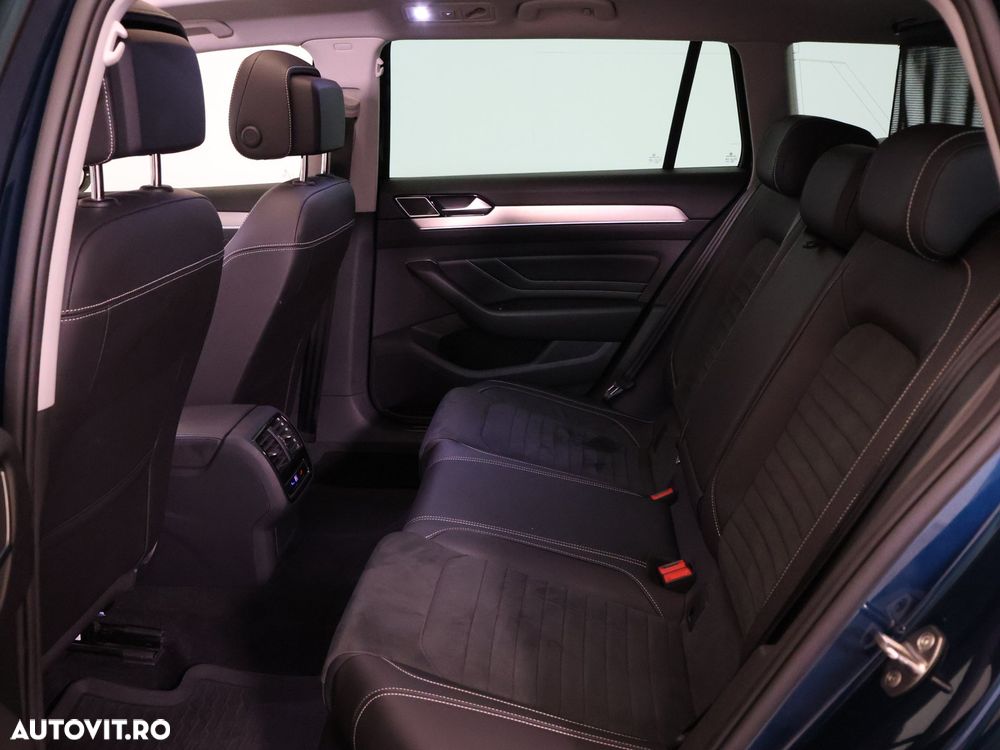 Volkswagen Passat - 36