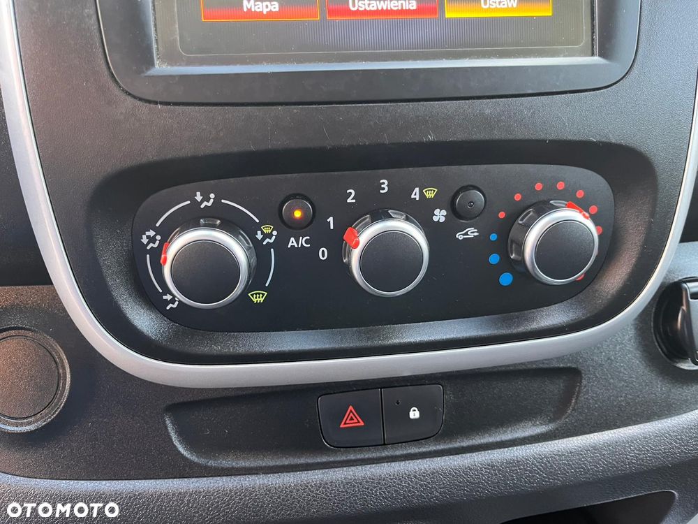 Renault Trafic - 21