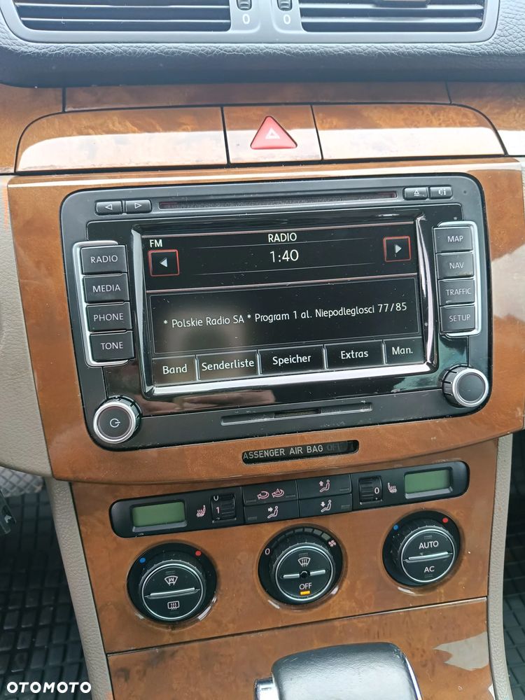 Volkswagen Passat 3.2 V6 FSI 4Motion DSG Highline - 17