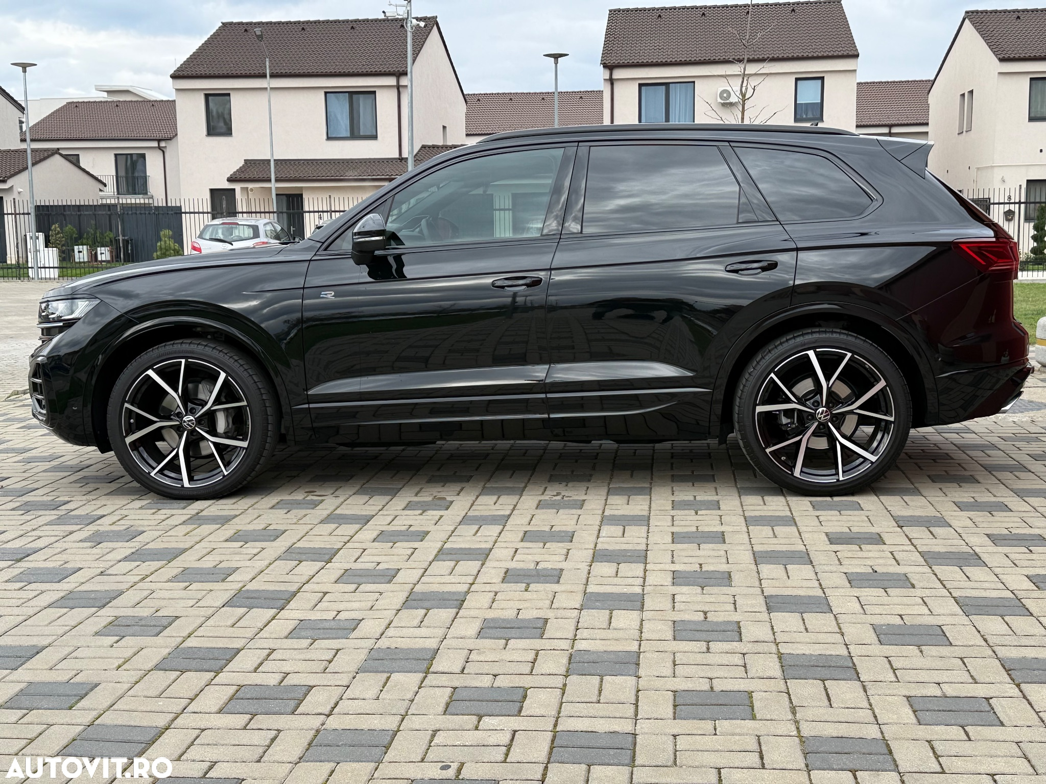 Volkswagen Touareg V6 TDI 4MOTION R-Line - 6