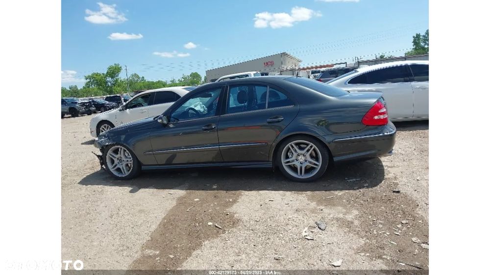 Mercedes-Benz Klasa E 55 AMG - 6