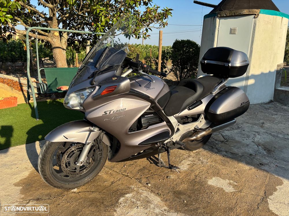 Honda Pan European St 1300 - 8