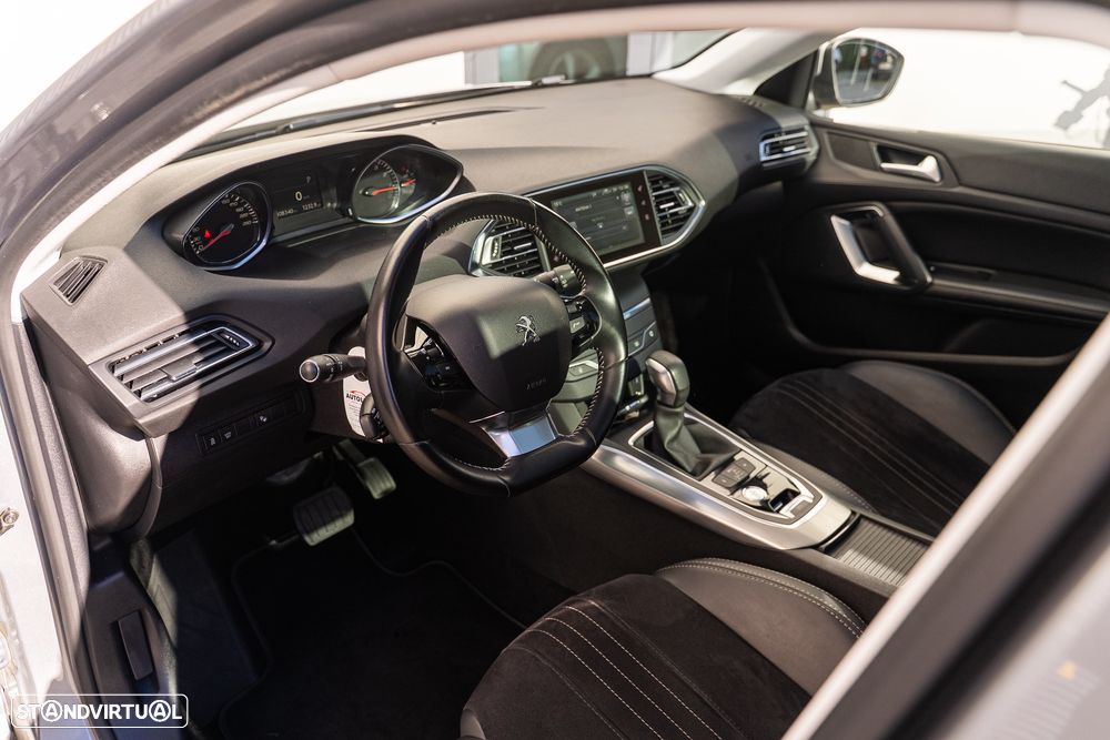 Peugeot 308 SW PureTech 130 EAT6 Stop & Start Allure - 15