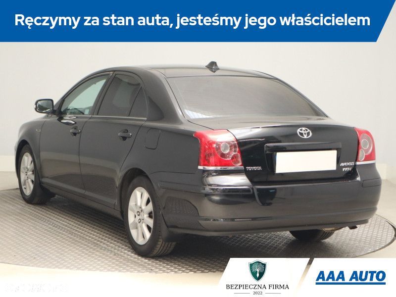 Toyota Avensis - 6
