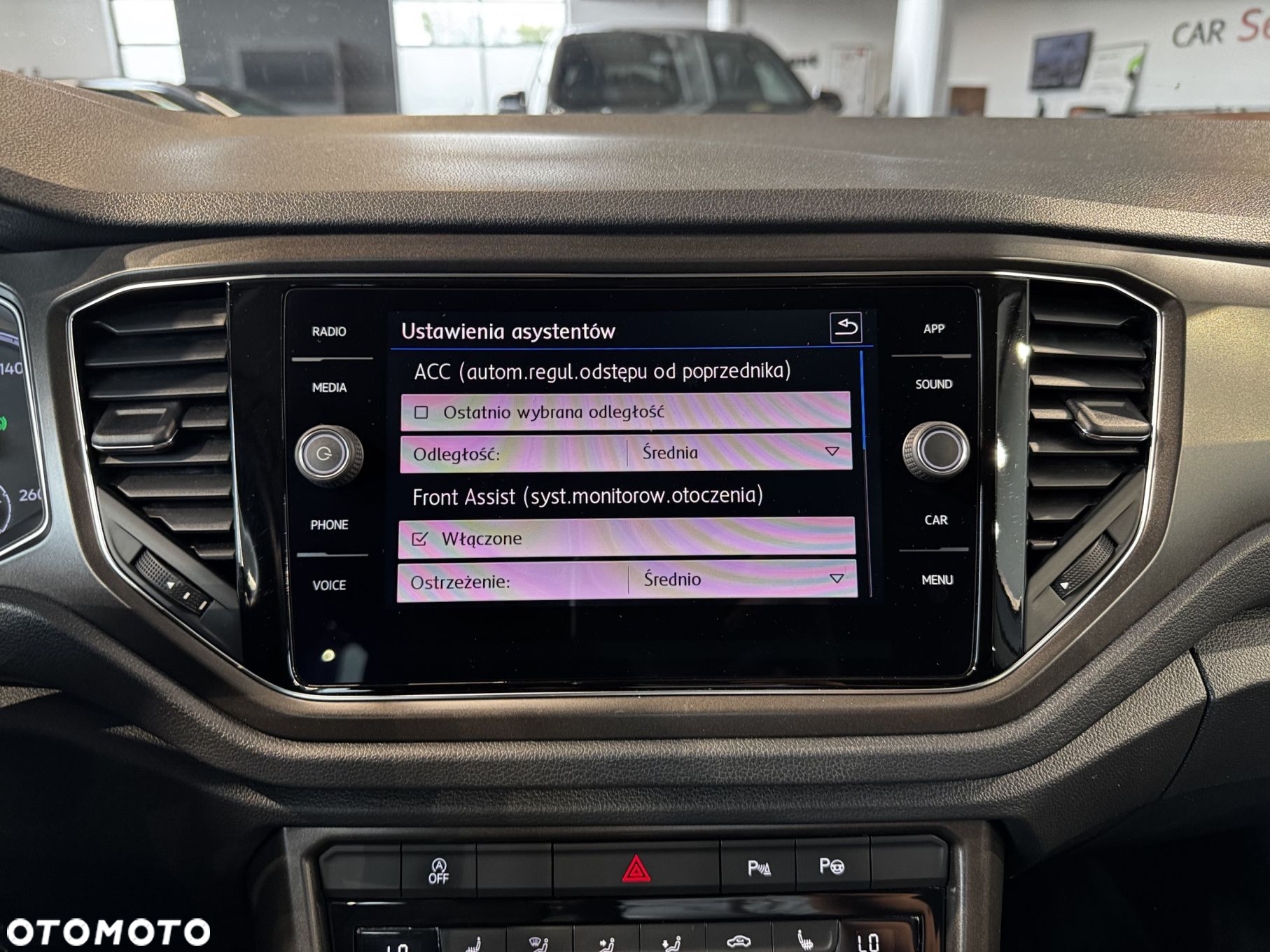 Volkswagen T-Roc - 26