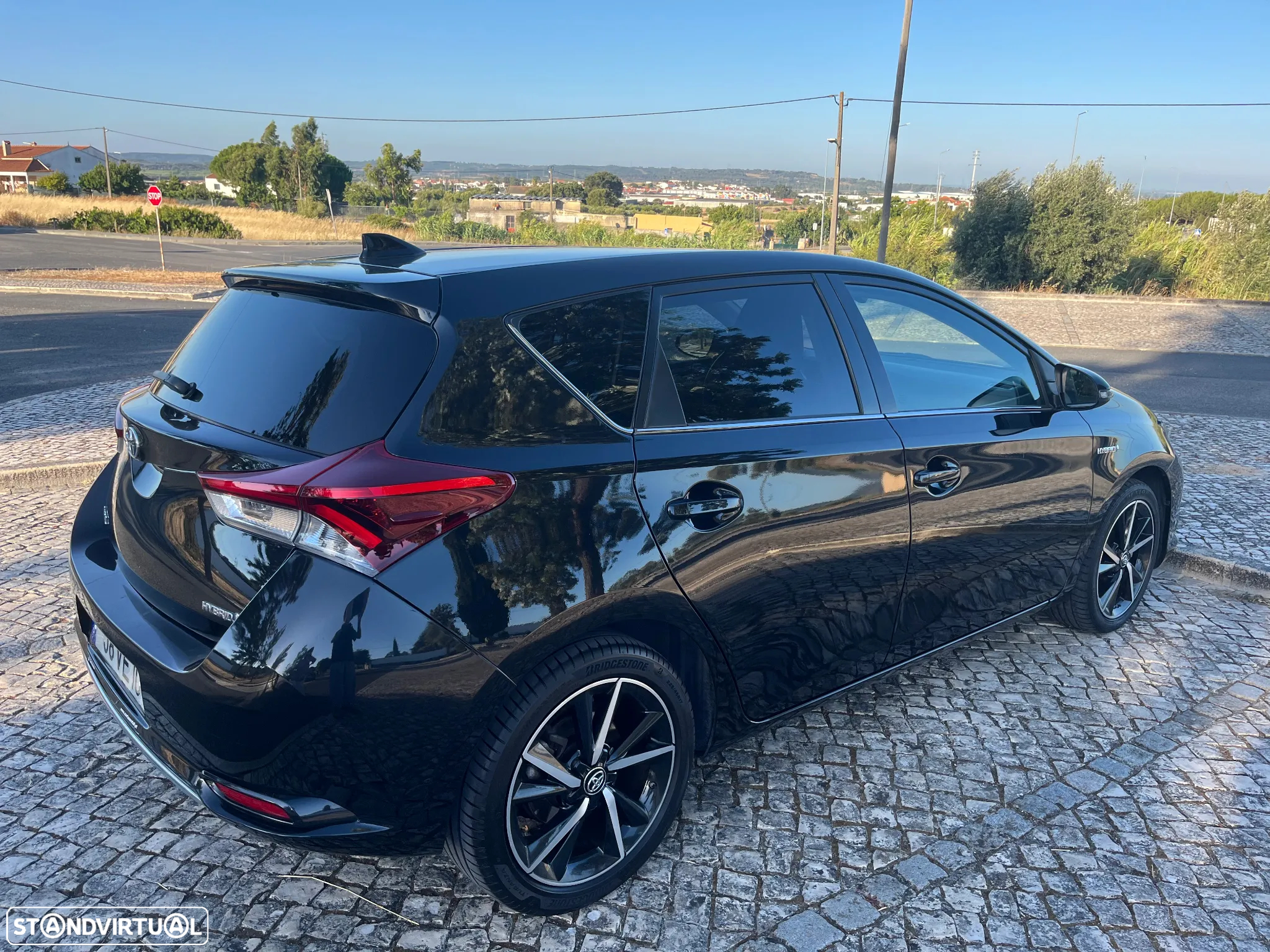 Toyota Auris 1.8 HSD Comfort +P.Techno+P.Sport - 14