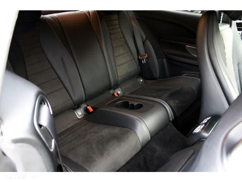 Mercedes-Benz Klasa E 220 d Coupe 4-Matic 9G-TRONIC - 11