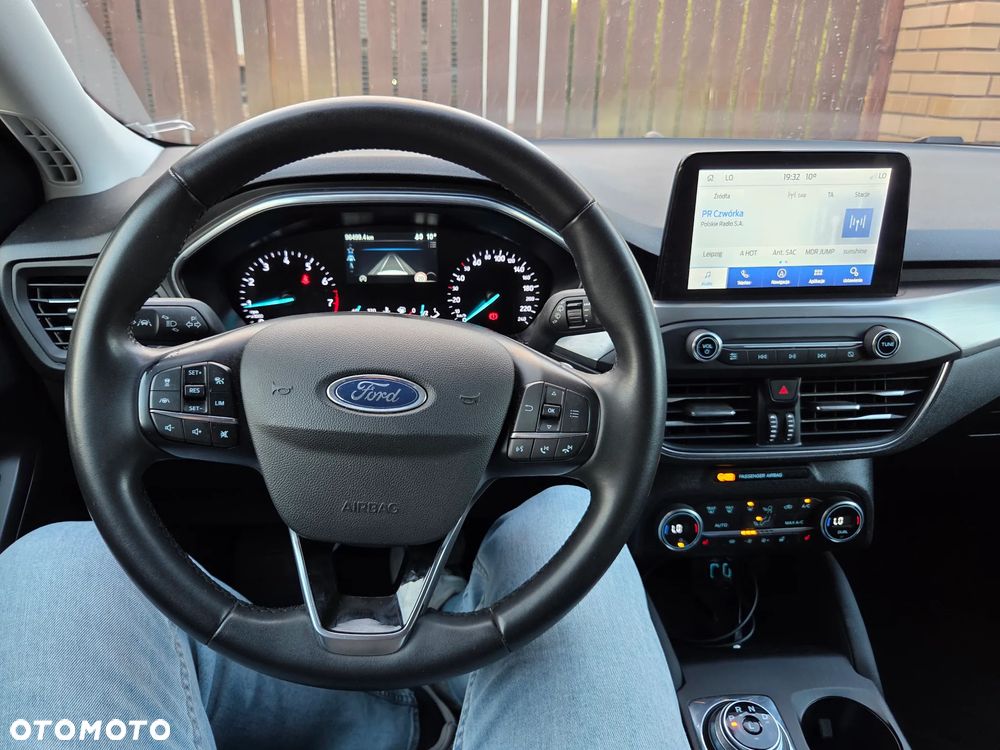 Ford Focus 1.0 EcoBoost Titanium - 9
